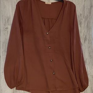 “Everly” pearl button blouse